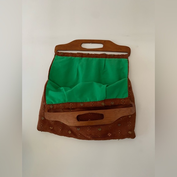 Beautiful 70’s Vintage Handmade purse embroidered cloth wooden handles - Picture 6 of 9